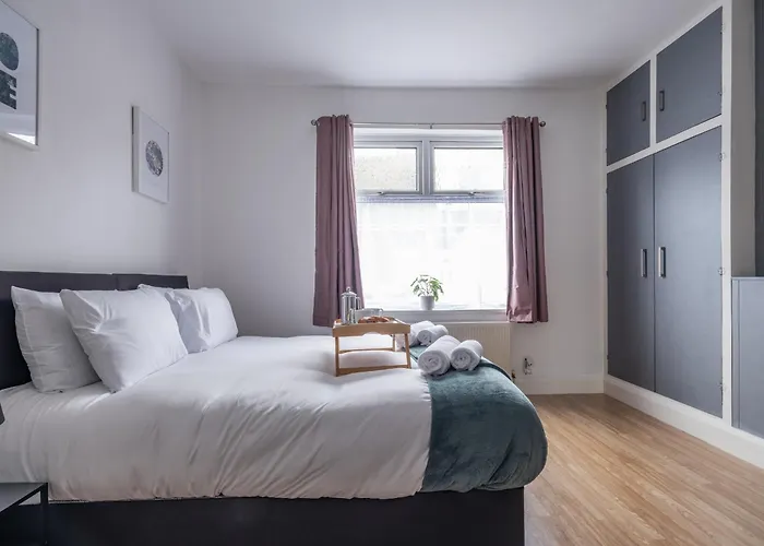 Helix House-2Bed Free Parking & Wifi Nr Hospital & Stadium Of Light