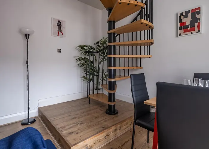 Helix House-2Bed Free Parking & Wifi Nr Hospital & Stadium Of Light