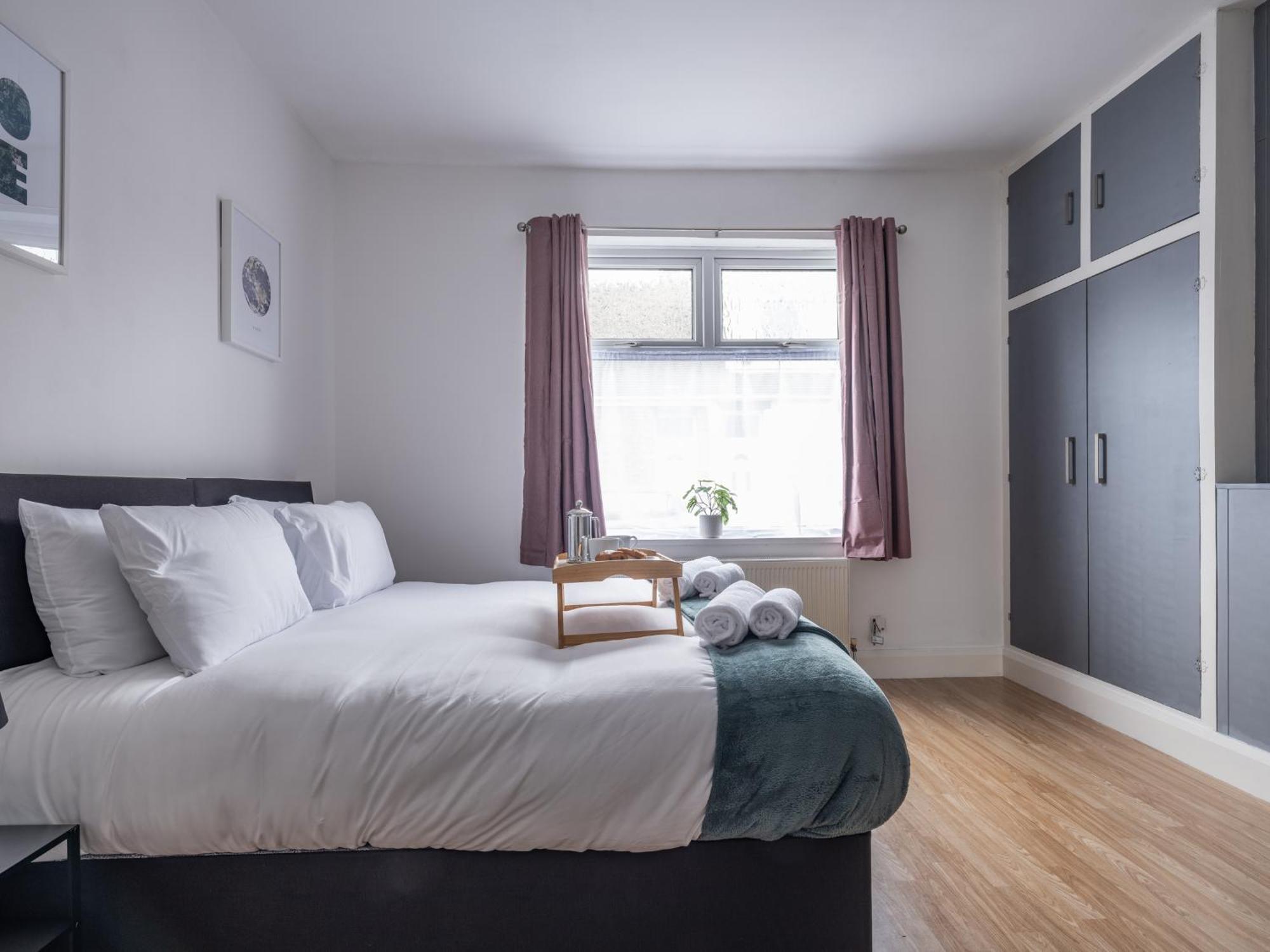 Helix House-2bed Free Parking & Wifi Nr Hospital & Stadium Of Light Apartment
