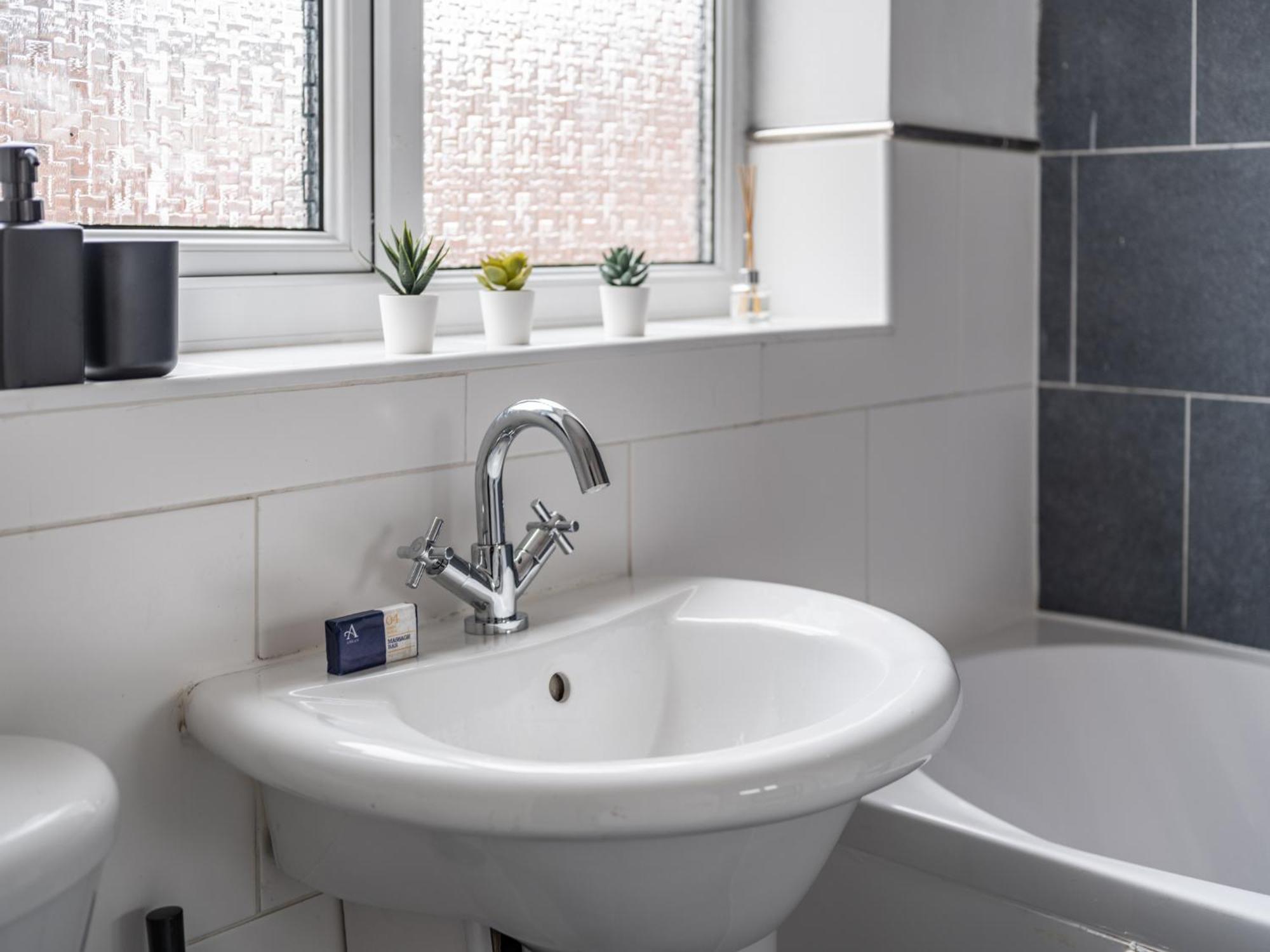 Helix House-2bed Free Parking & Wifi Nr Hospital & Stadium Of Light Apartment Sunderland (Tyne and Wear)