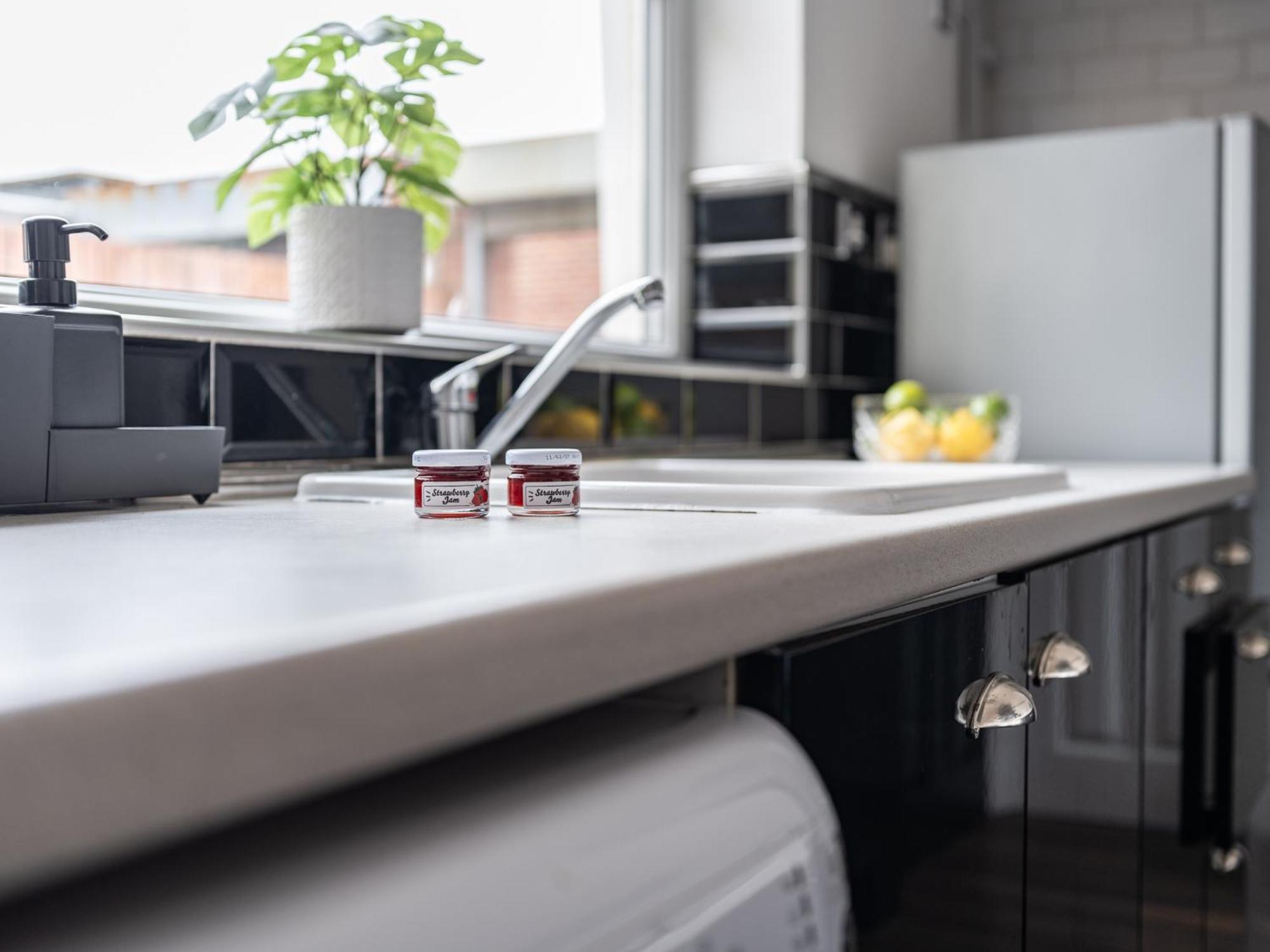 Apartment Helix House-2bed Free Parking & Wifi Nr Hospital & Stadium Of Light